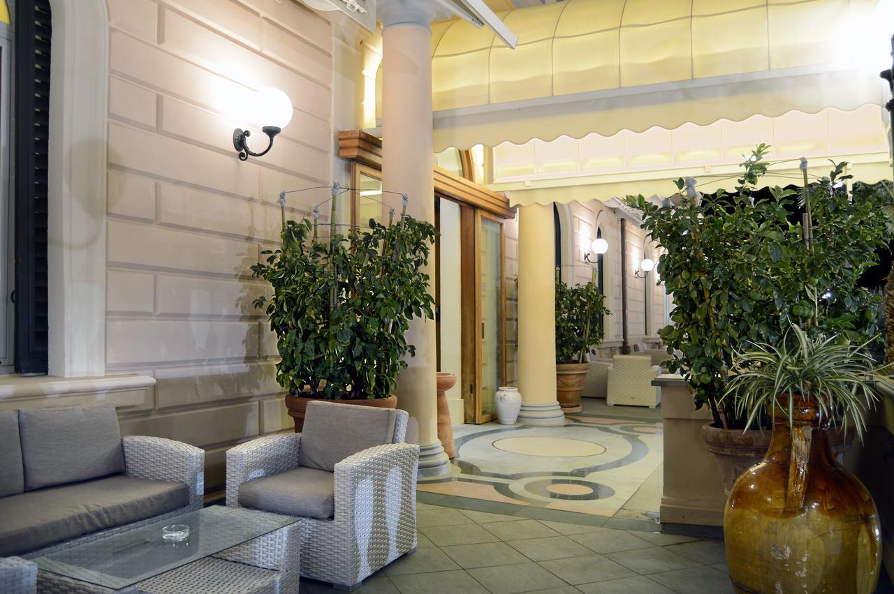 Grand Hotel Vittoria Montecatini Terme Exterior foto